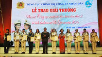 Trao giải thưởng "Phụ nữ Tổng cục Chính trị CAND xuất sắc tiêu biểu"