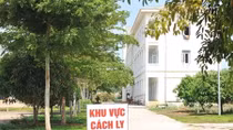 Cách ly 3 trường hợp cùng chuyến bay với bệnh nhân nhiễm COVID-19