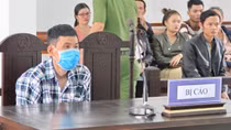  Kẻ đốt vợ bằng xăng lãnh án 16 năm tù