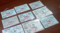 Đề xuất chuyển đăng ký xe từ chất liệu giấy sang chất liệu nhựa, có mã vạch QR.