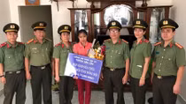 CA Bà Rịa – Vũng Tàu quyên góp tiền sửa nhà cho công nhân viên 