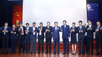 Phát động đợt nhắn tin “Cả nước chung tay vì người nghèo” năm 2018
