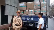 "Bách hoá di động" chứa hàng hóa không nguồn gốc