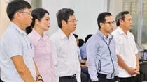 Phó Chủ tịch UBND TP Nha Trang cùng 4 cộng sự hầu tòa