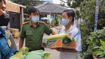 60.000 lao động tự do và bán vé số dạo tại TP Hồ Chí Minh đã được hỗ trợ