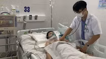 Kịp thời cứu sống du khách đuối nước ngừng thở hơn 20 phút