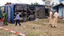 Làm rõ nguyên nhân vụ lật xe khách tại Nha Trang làm 38 người bị 