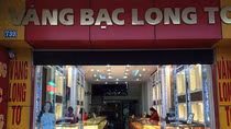 Tỉnh giấc, phát hiện cả trăm cây vàng “bốc hơi”