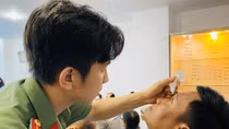 Mổ mắt miễn phí, mang ánh sáng cho bệnh nhân vui xuân đón tết