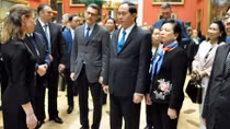 Chủ tịch nước Trần Đại Quang thăm các "địa chỉ đỏ" ở Saint Peterburg