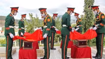 An táng 4 hài cốt liệt sĩ vừa tìm thấy ở Khánh Hòa