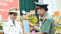 Công bố, trao quyết định Giám đốc Công an tỉnh Đắk Nông