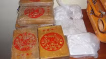 Tặng Bằng khen cho tập thể, cá nhân vụ 26 bánh heroin trôi dạt vào bãi biển