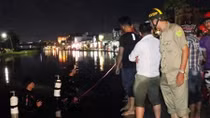 Rà soát, rào chắn các khu vực gây nguy hiểm khi triều cường dâng cao