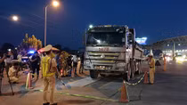 Kiểm tra xe quá tải, test nhanh tài xế vi phạm nồng độ cồn trên cao tốc