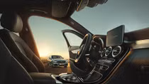 Mercedes-Benz Việt Nam trình làng 2 phiên bản nâng cấp long lanh