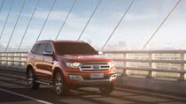 Ford Việt Nam giảm giá Everest và Focus