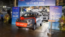 Toyota Việt Nam bán được bao nhiêu xe trong nửa đầu năm 2017?