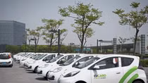 Trung Quốc sắp cấm ô tô chạy xăng, dầu?