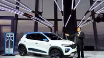 Chủ tịch Nissan và Renault bị bắt vì gian lận tài chính