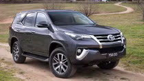 Toyota triệu hồi Fortuner và Innova 