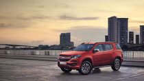 Soi đối thủ mới của Toyota Fortuner trước ngày đến Việt Nam