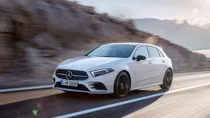 Mercedes-Benz trở thành hãng xe giá trị nhất thế giới