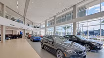 BMW khó khăn chồng khó khăn