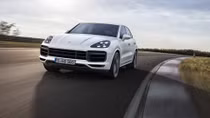 Porsche trình làng Cayenne Turbo mới với giá gần 9 tỷ đồng 