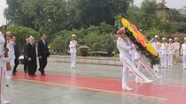 Lãnh đạo Đảng, Nhà nước dâng hương tưởng niệm các Anh hùng liệt sỹ