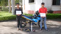 Thua cá độ bóng đá, mang dao đi cướp giật tài sản 