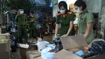 Đột kích kho mỹ phẩm, thu giữ 11 nghìn sản phẩm giả hàng hiệu