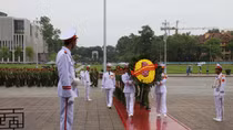 Cảnh sát Phòng cháy và chữa cháy TP Hà Nội báo công dâng Bác