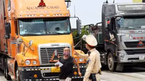 Gỡ "nút thắt" ùn tắc kéo dài trên cao tốc vào cửa ngõ Thủ đô
