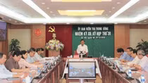 “Hạt giống đỏ” kế cận (phần 3)