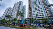 Một em nhỏ rơi từ tầng 5 chung cư The K Park xuống đất
