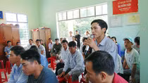 Đối thoại để giải quyết tình trạng gây ô nhiễm của trại lợn Thái Việt