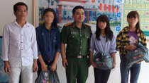 Giải cứu những cô gái bị lừa bán sang Trung Quốc