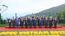 Vị ngọt trong quả đắng