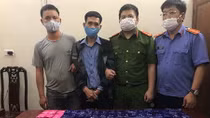 Mua 1 bánh heroin và hàng chục nghìn viên hồng phiến bán kiếm lời