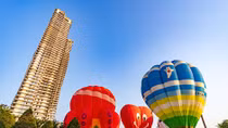 Màn trình diễn khinh khí cầu đầy màu sắc trên biển Đà Nẵng