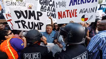 Ứng cử viên Donald Trump “thay ngựa”: Mất bò mới lo làm chuồng