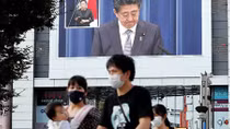 Người khổng lồ Shinzo Abe với di sản không dễ lấp