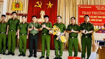 Thưởng 40 triệu đồng cho Công an huyện Hoằng Hoá