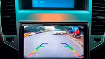 Mọi ô tô sẽ phải lắp camera lùi khi tham gia giao thông?