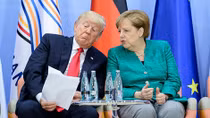 Biên phiên dịch cho ông Trump và những câu chuyện "cười ra nước mắt”