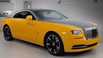 Cư dân mạng tranh cãi về màu vàng “độc” của chiếc Rolls-Royce Wraith