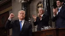 Liệu Tổng thống Donald Trump có hàn gắn được nước Mỹ?