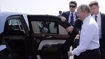 "Quái thú" đưa Tổng thống Putin đi gặp ông Trump "khủng" cỡ nào?