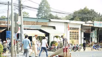 Xe tải gây tai nạn liên hoàn ở Bình Phước